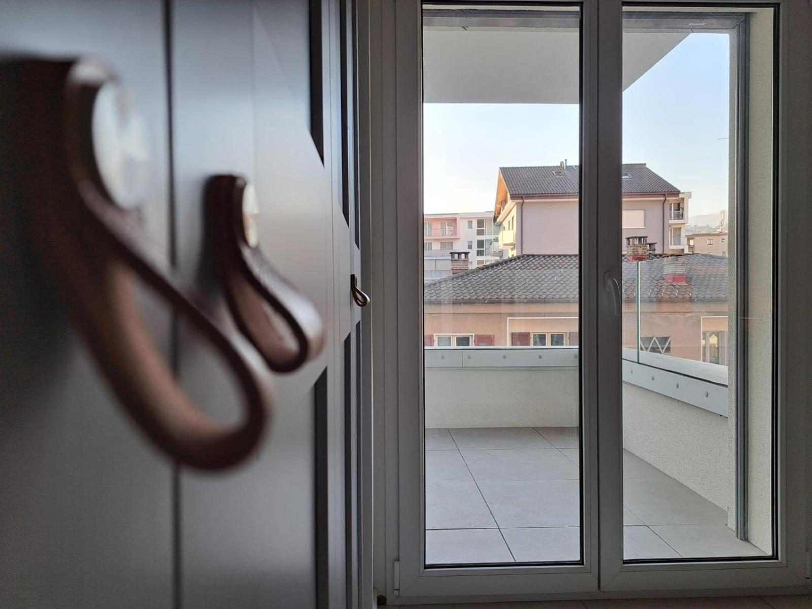 Urban Residence By Quokka 360 - Modern Apartments In ลูกาโน ภายนอก รูปภาพ