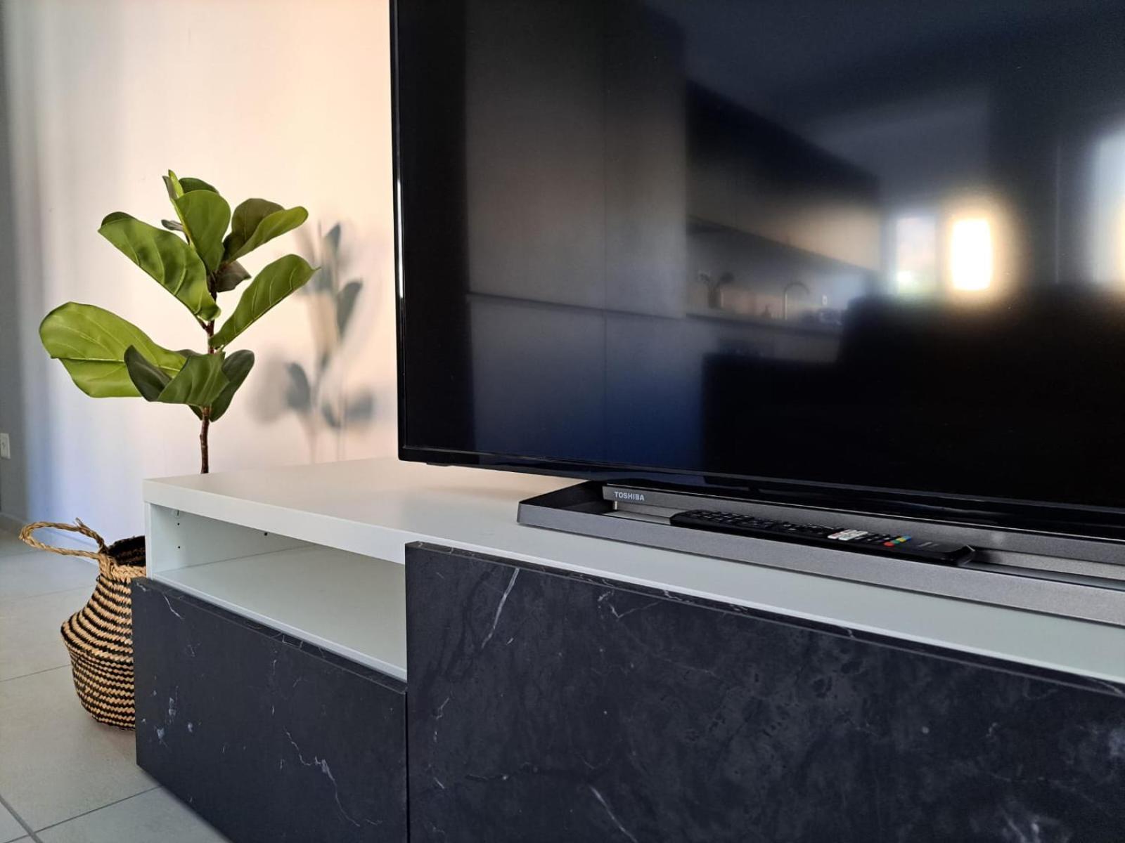 Urban Residence By Quokka 360 - Modern Apartments In ลูกาโน ภายนอก รูปภาพ