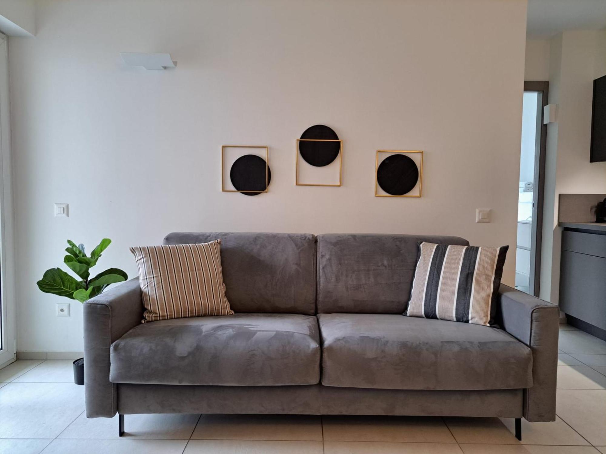 Urban Residence By Quokka 360 - Modern Apartments In ลูกาโน ภายนอก รูปภาพ