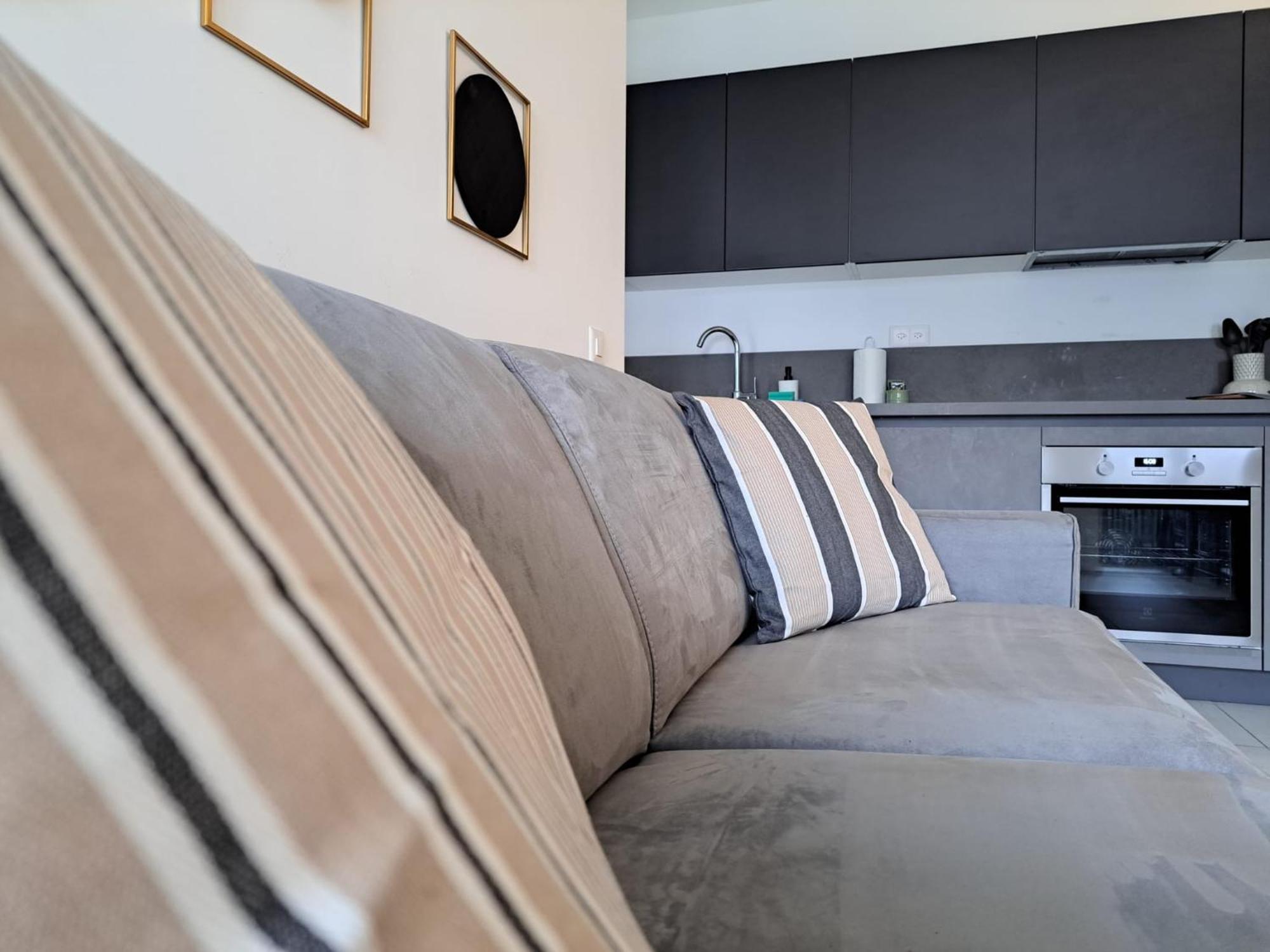 Urban Residence By Quokka 360 - Modern Apartments In ลูกาโน ภายนอก รูปภาพ