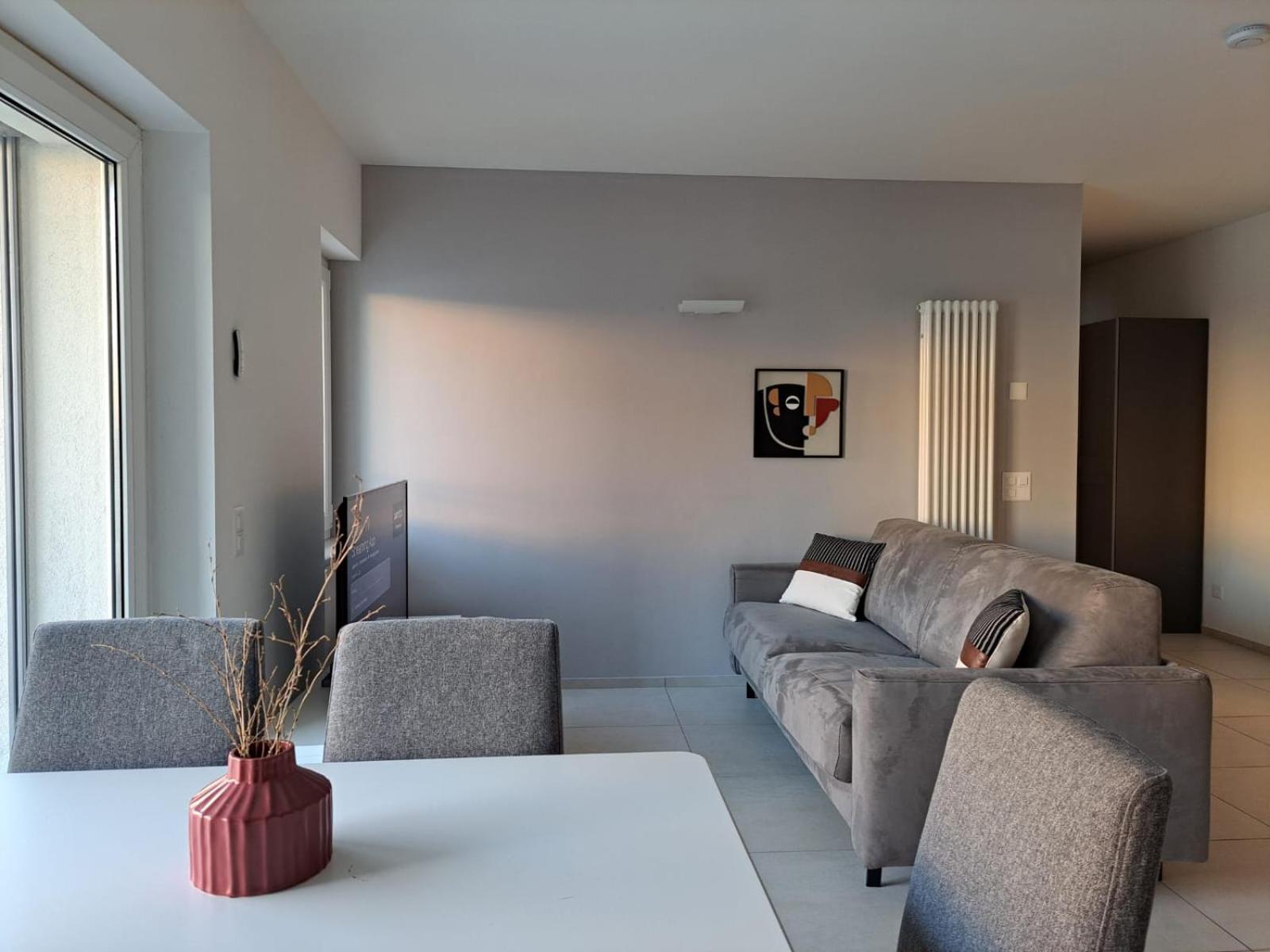 Urban Residence By Quokka 360 - Modern Apartments In ลูกาโน ภายนอก รูปภาพ