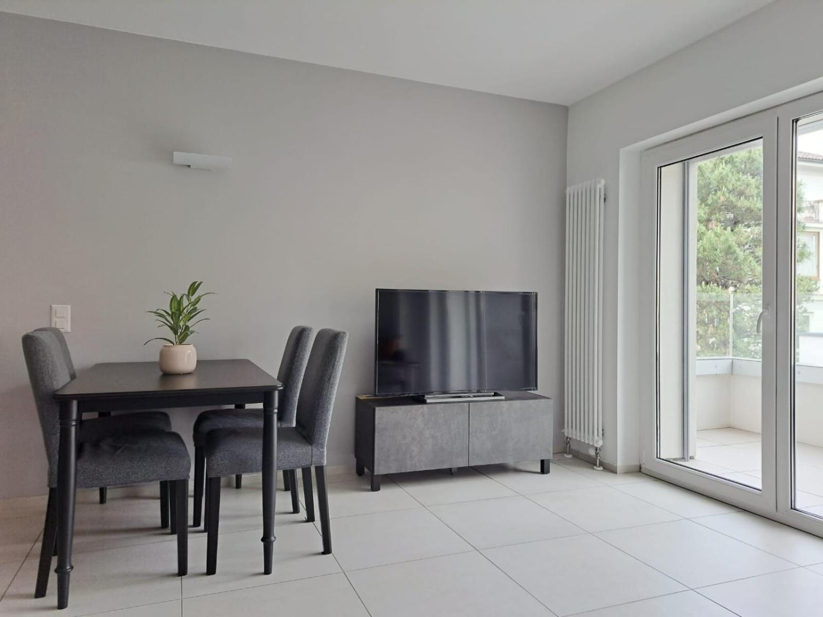Urban Residence By Quokka 360 - Modern Apartments In ลูกาโน ภายนอก รูปภาพ